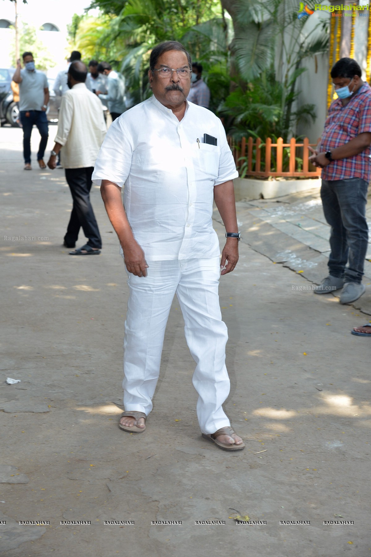 Tollywood Celebs Pay Their Last Respects to Producer Narayan Das Narang