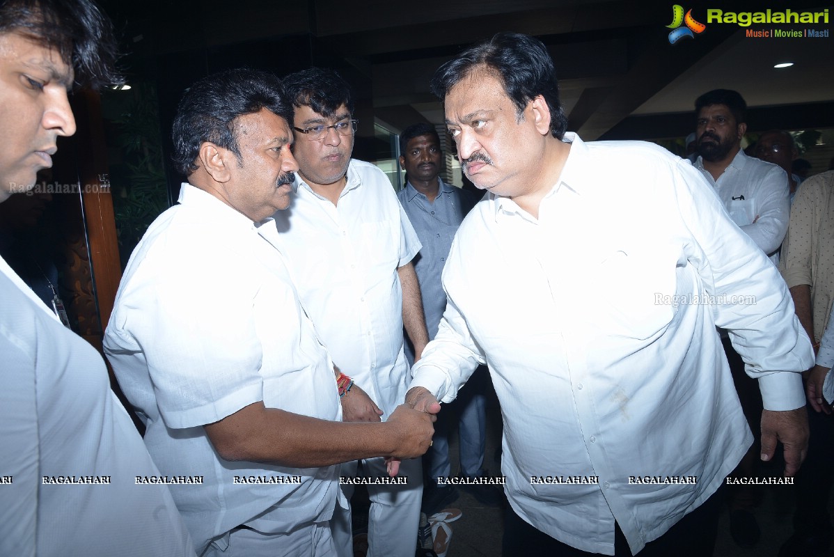 Tollywood Celebs Pay Their Last Respects to Producer Narayan Das Narang