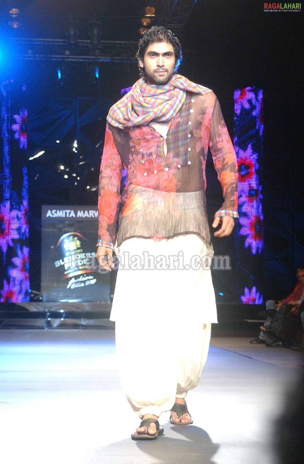 Blenders Pride Fashion Tour 2010 - Day 1