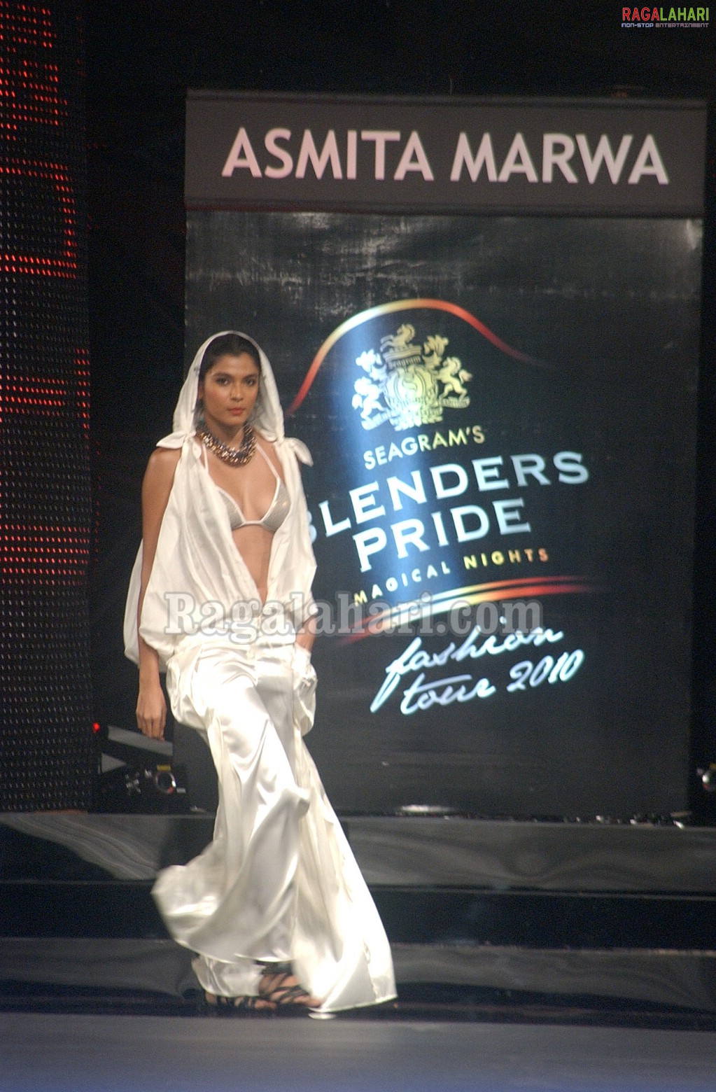 Blenders Pride Fashion Tour 2010 - Day 1