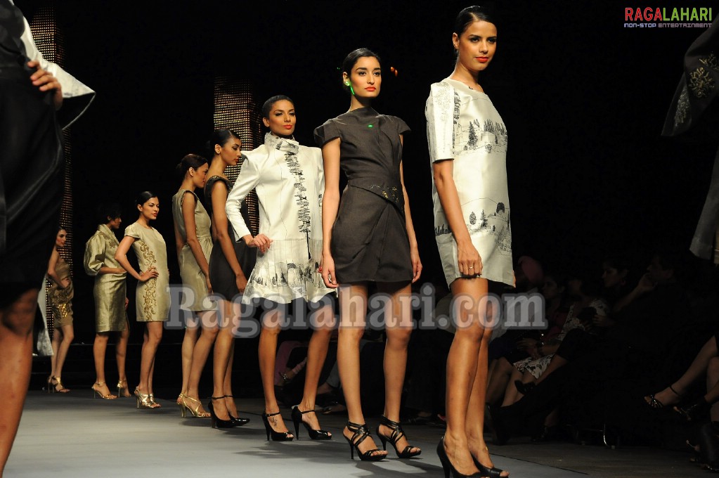 Blenders Pride Fashion Tour 2010 - Day 1