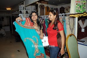 Gehna Exhibition Launch by Shreya Dhanwanthary at Taj Krishna