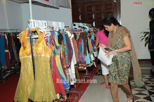 Gehna Exhibition Launch by Shreya Dhanwanthary at Taj Krishna