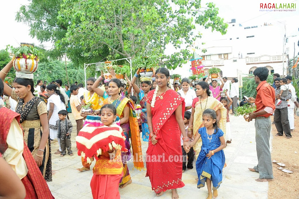 Hyd Bonaalu Fest 2010