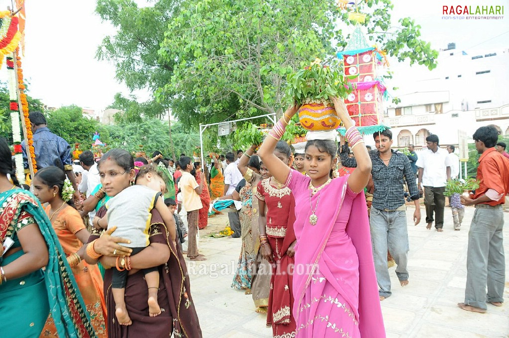 Hyd Bonaalu Fest 2010