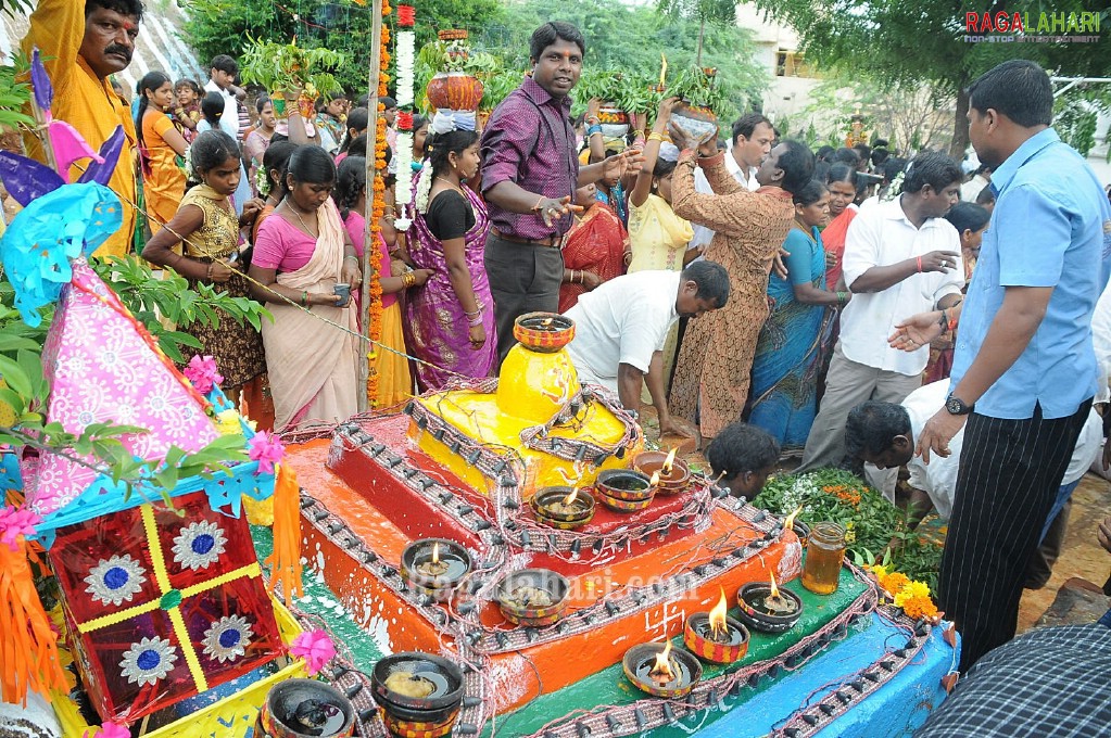 Hyd Bonaalu Fest 2010