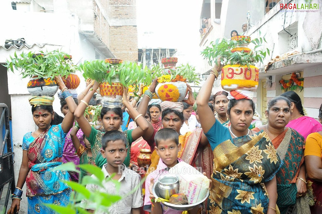 Hyd Bonaalu Fest 2010