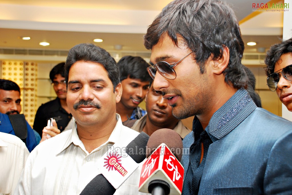 Varun Sandesh at Kalanjali, Vizag