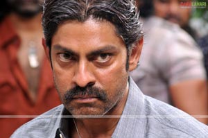 Jagapathi Babu, Vimala Raman