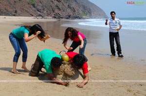 Raja, Saandip, Ravi Varma, Richa, Manjari Fadnis