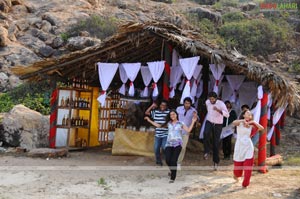 Raja, Saandip, Ravi Varma, Richa, Manjari Fadnis