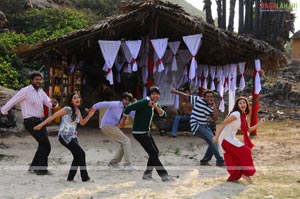 Raja, Saandip, Ravi Varma, Richa, Manjari Fadnis