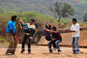 Raja, Saandip, Ravi Varma, Richa, Manjari Fadnis