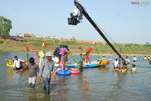 Aali, Chinna, Deepthi