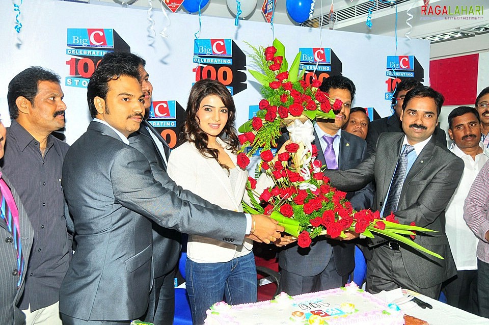 Samantha launches Big C 100th showroom in Vijayawada