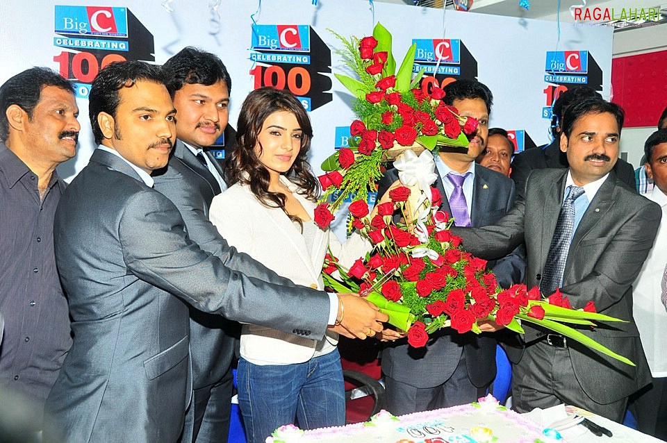 Samantha launches Big C 100th showroom in Vijayawada