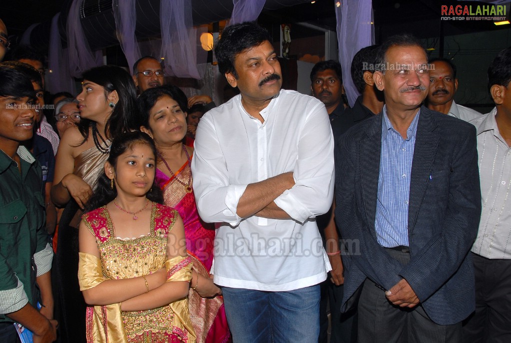 Chiranjeevi Launches Designer Bear