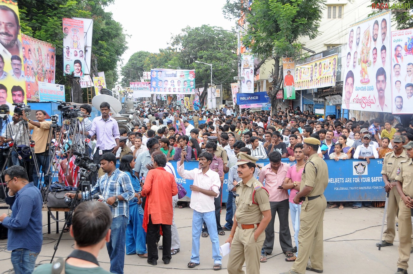 Khairatabad Ganesh Idols 2011 (Posters)