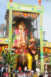 Ganesh Idols in Khairatabad for Vinayaka Chavithi 2011