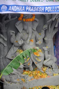 Ganesh Idols in Khairatabad for Vinayaka Chavithi 2011