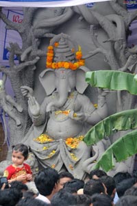 Ganesh Idols in Khairatabad for Vinayaka Chavithi 2011