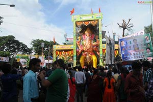 Ganesh Idols in Khairatabad for Vinayaka Chavithi 2011