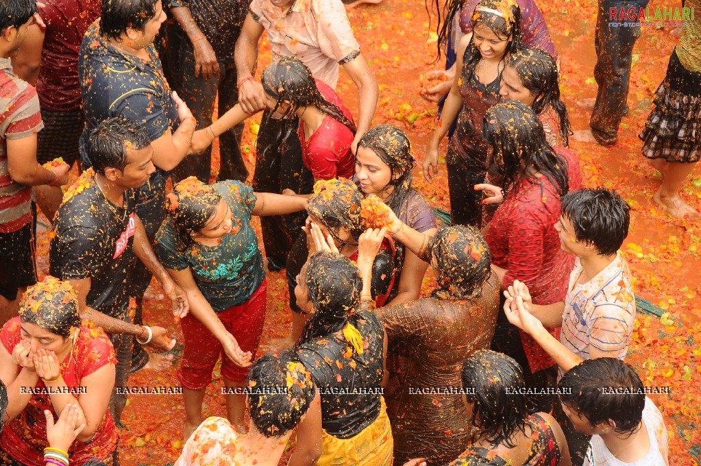 La Tomatina 2011, Hyd