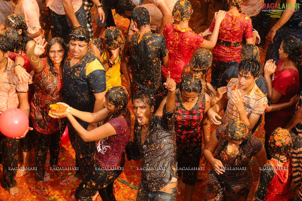 La Tomatina 2011, Hyd