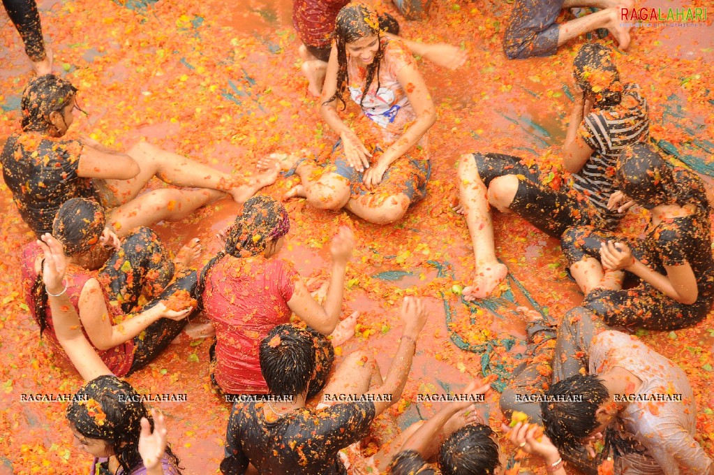 La Tomatina 2011, Hyd