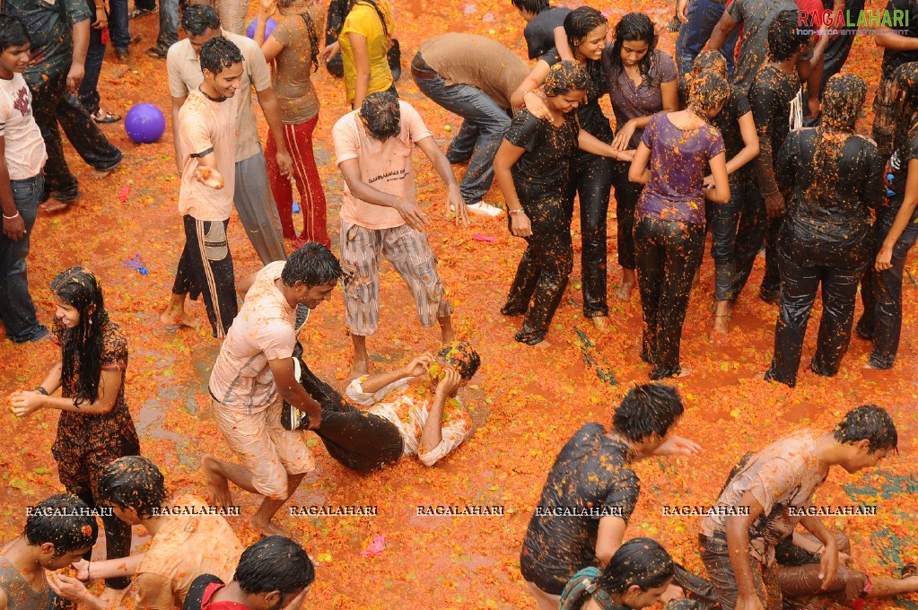 La Tomatina 2011, Hyd