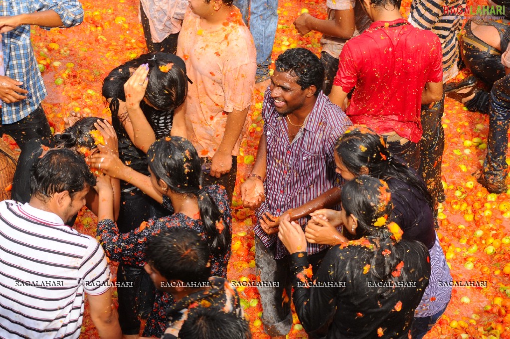 La Tomatina 2011, Hyd