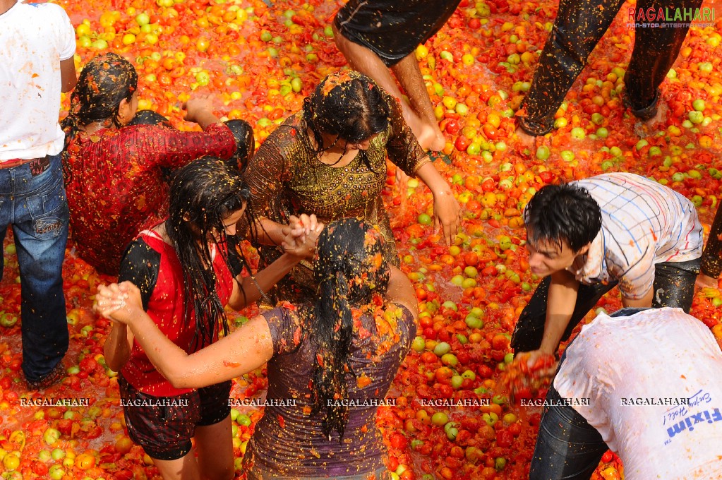 La Tomatina 2011, Hyd