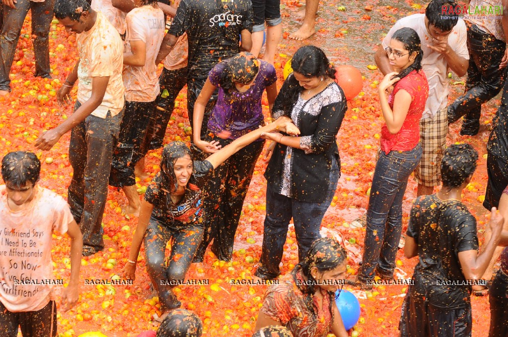 La Tomatina 2011, Hyd