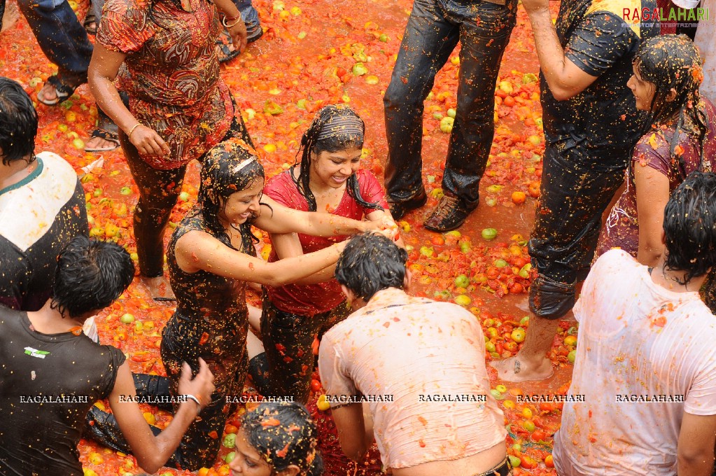 La Tomatina 2011, Hyd