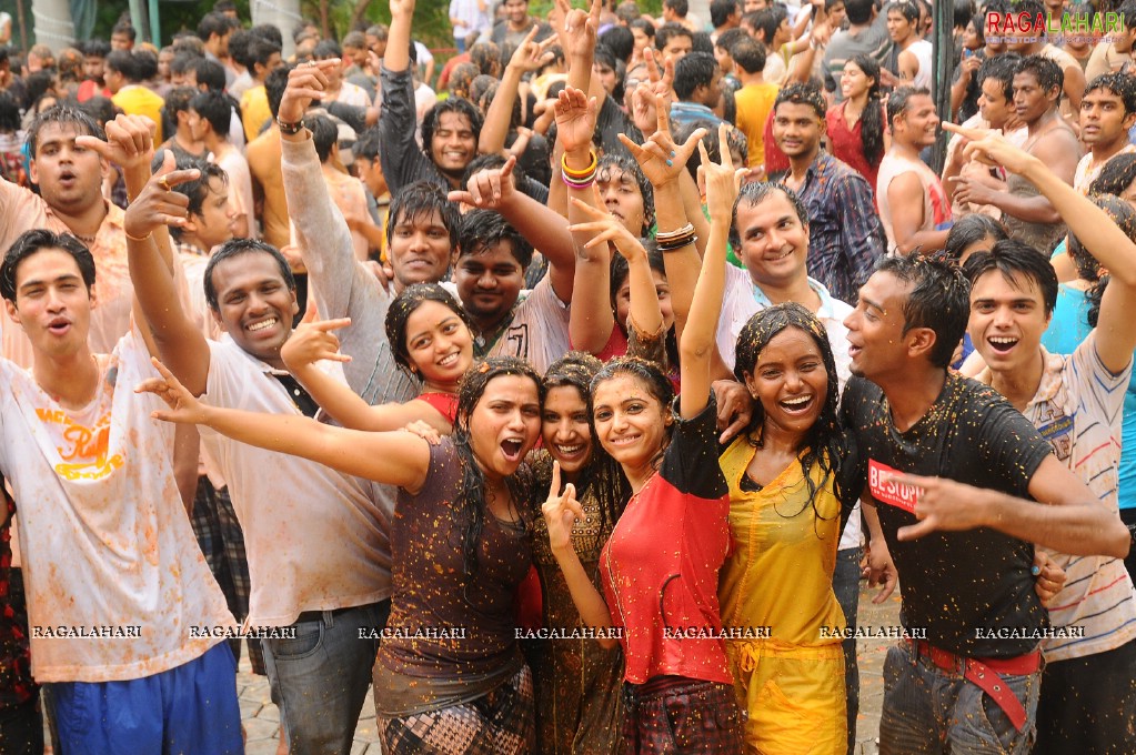 La Tomatina 2011, Hyd