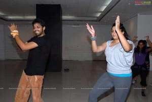 Namitha Rehearsing for Santosham Film Awards