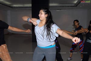 Namitha Rehearsing for Santosham Film Awards