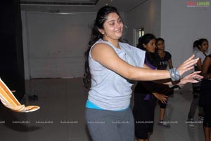 Namitha Rehearsing for Santosham Film Awards