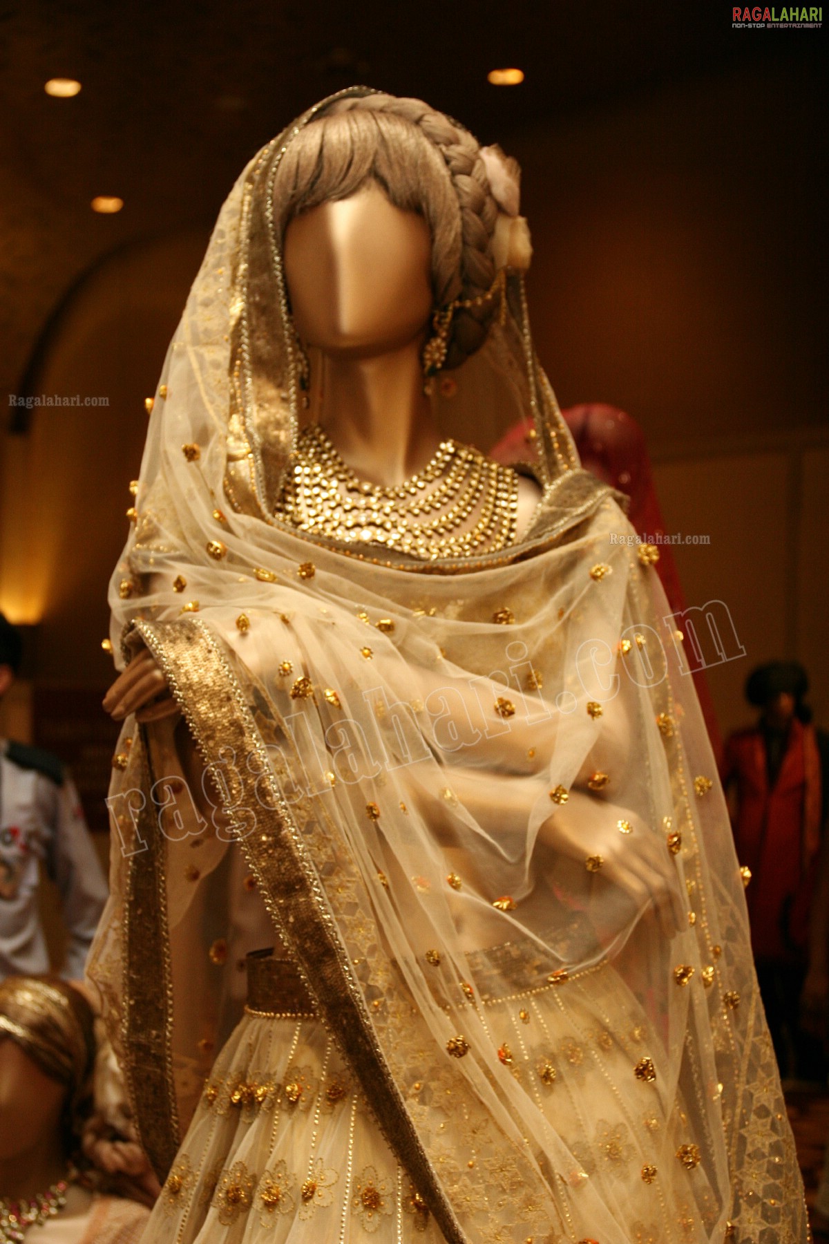 Tarun Tahiliani Bridal Couture Exposition 2011