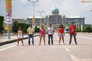 Navadeep, Rahul, Srinivas, Sradha Das, Sanjjana, Soumya