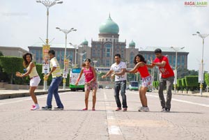 Navadeep, Rahul, Srinivas, Sradha Das, Sanjjana, Soumya