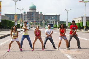 Navadeep, Rahul, Srinivas, Sradha Das, Sanjjana, Soumya