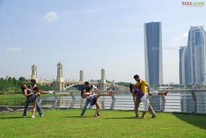 Navadeep, Rahul, Srinivas, Sradha Das, Sanjjana, Soumya