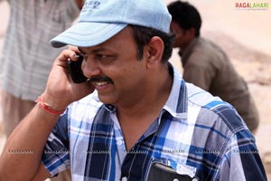 Veedu Theda Working Stills