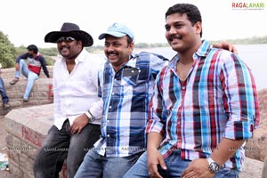 Veedu Theda Working Stills