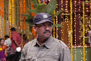 Veedu Theda Working Stills