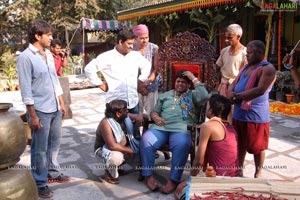 Veedu Theda Working Stills