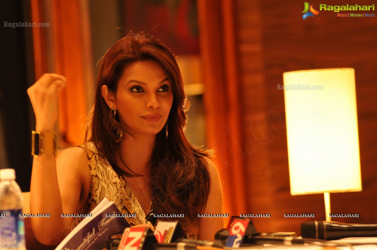 Ista Hyderabad hosts Diana Hayden for the reading of - 'A Beautiful Truth'