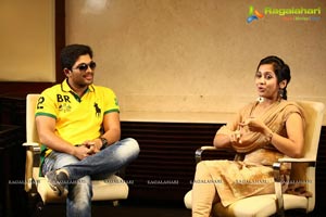 Mallu Arjun visits Saritha Savitha Sangeetha Theatres