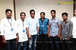 Mallu Arjun visits Saritha Savitha Sangeetha Theatres